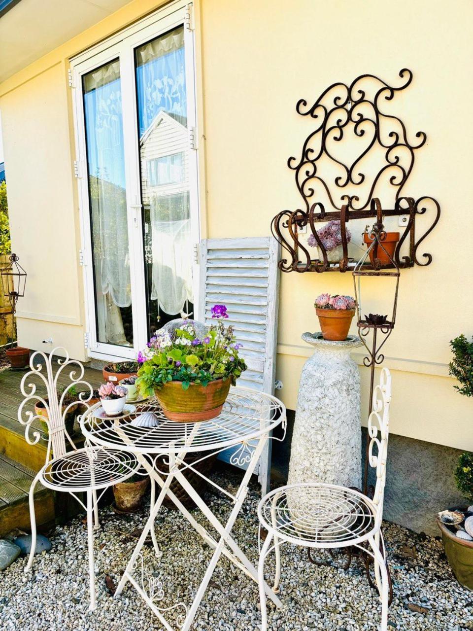 Papanui Paris Inspired Apartment Christchurch Esterno foto